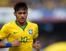 开云官网-掀翻豪强，天梯独行，迪亚斯的连续子弹如何击碎尤文并拉开意甲分水岭