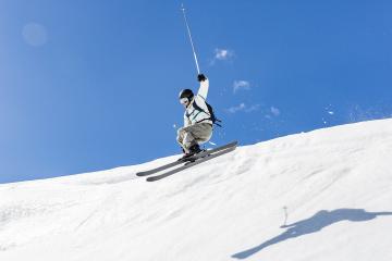 开云下载-当蓝黑军团遭遇非洲雄狮，美加墨世界杯梦幻对决下的足球文明对话