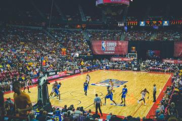 开云体育登录-2026世界杯之夜，库尔图瓦，那片绿茵场上最后的发动机