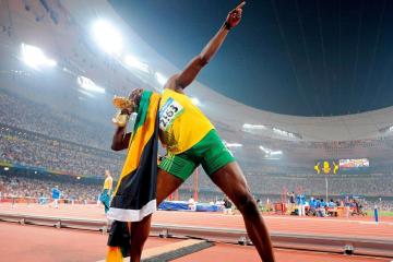 开云官方app入口-平民的逆袭，巨星的黄昏，桃田贤斗关键一击助泰国队上演惊天逆转