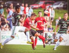 开云官网-沃尔夫斯堡坐镇主场，击败对手实现逆转