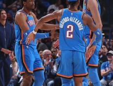 开云体育在线-火箭队主帅突然下课，球队陷入动荡