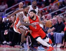 开云体育登录-热火队员团结一心，轻取对手的简单介绍