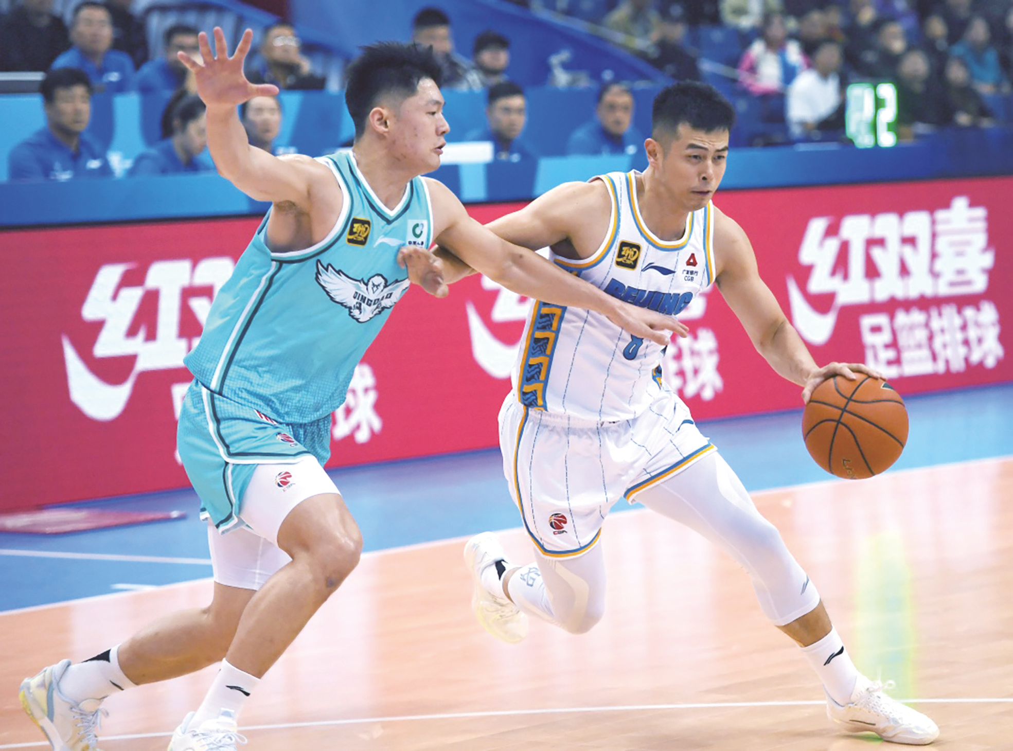 开云APP-关于中国篮球职业联赛的精彩瞬间，球队表现神勇的信息