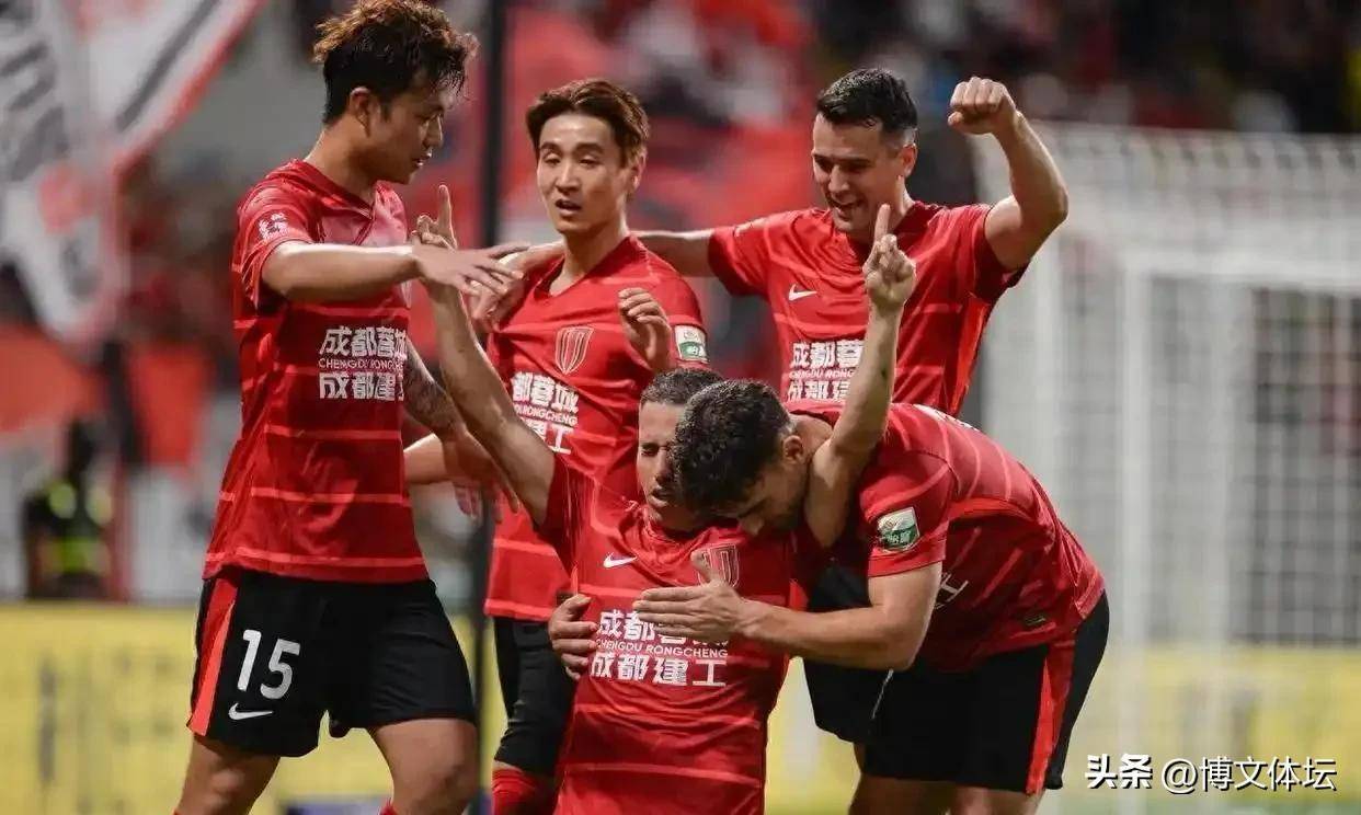 开云体育app-火力全开!球队攻防兼备,势如破竹