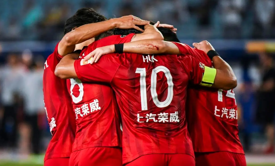 开云体育入口-豪强对决，冠争霸意志坚定不移