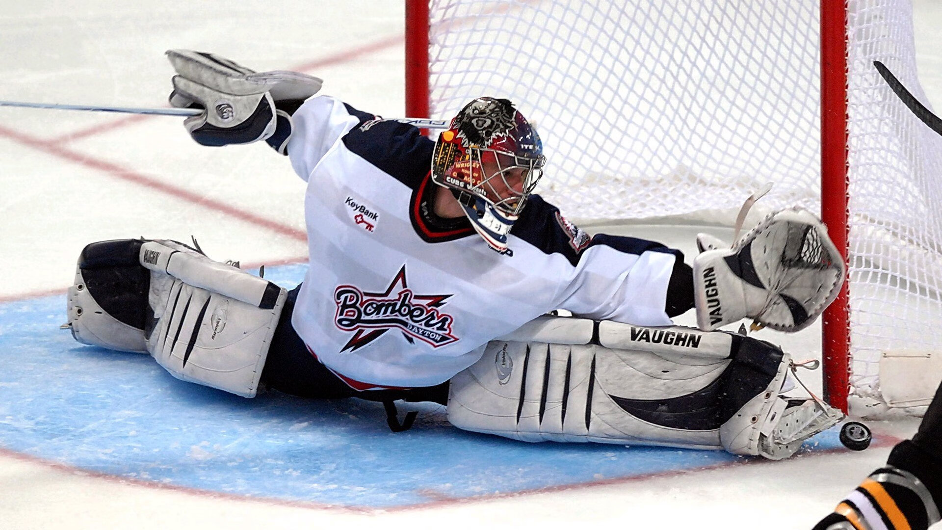 开云体育app-袋鼠军团惊天逆转！黄喜灿双响击沉马德里竞技